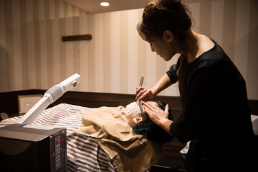 女性スタッフによるシェービングシェービングメニュー